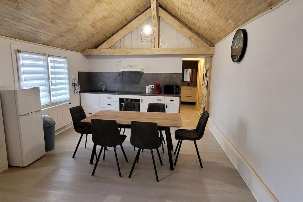La Maison De L'Abeille De Percey Longeau-Percey Exteriör bild